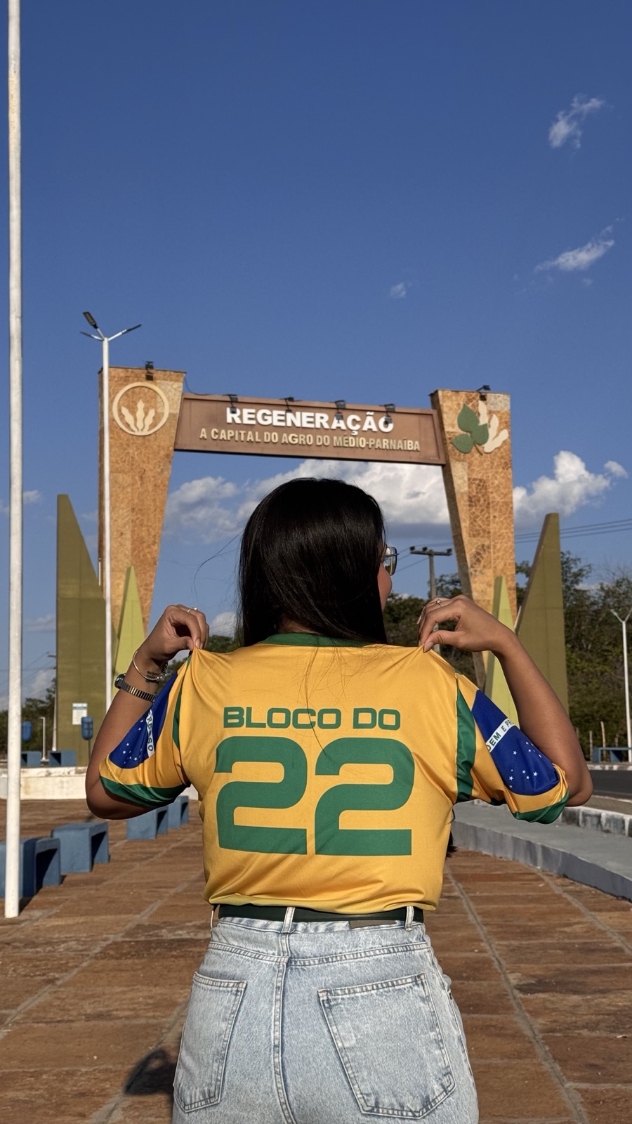 Emily Santos — Eu amo Regeneração, terra de Bruenque